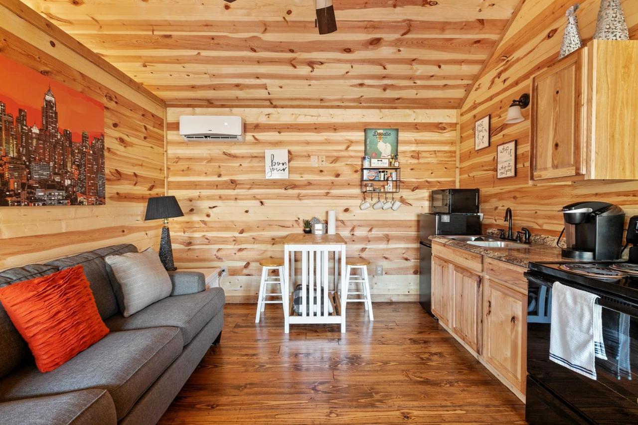 Hr Cabin 3- The Little Bear Cabin Fredericksburg Bagian luar foto